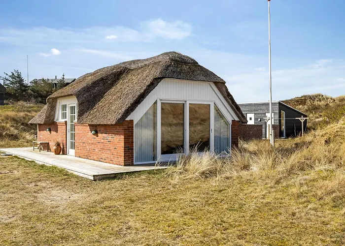 Lovely Thatched With A Large Annex - 1029 *