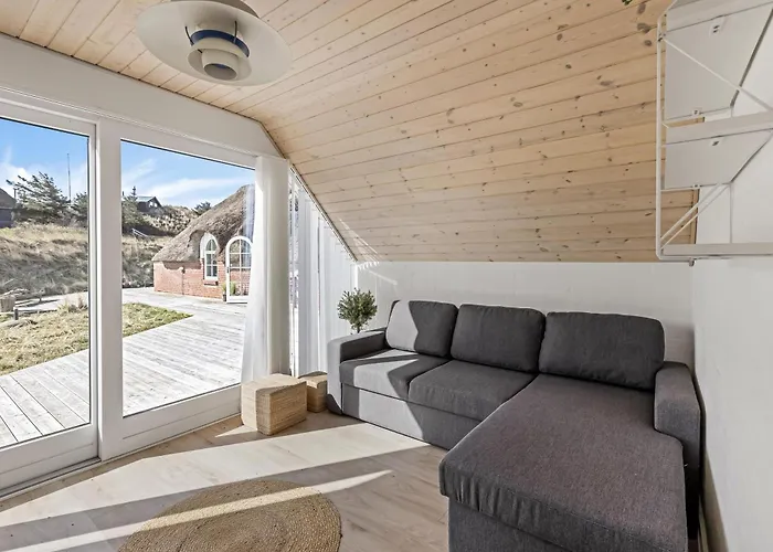 Lovely Thatched With A Large Annex - 1029 Сasa de vacaciones